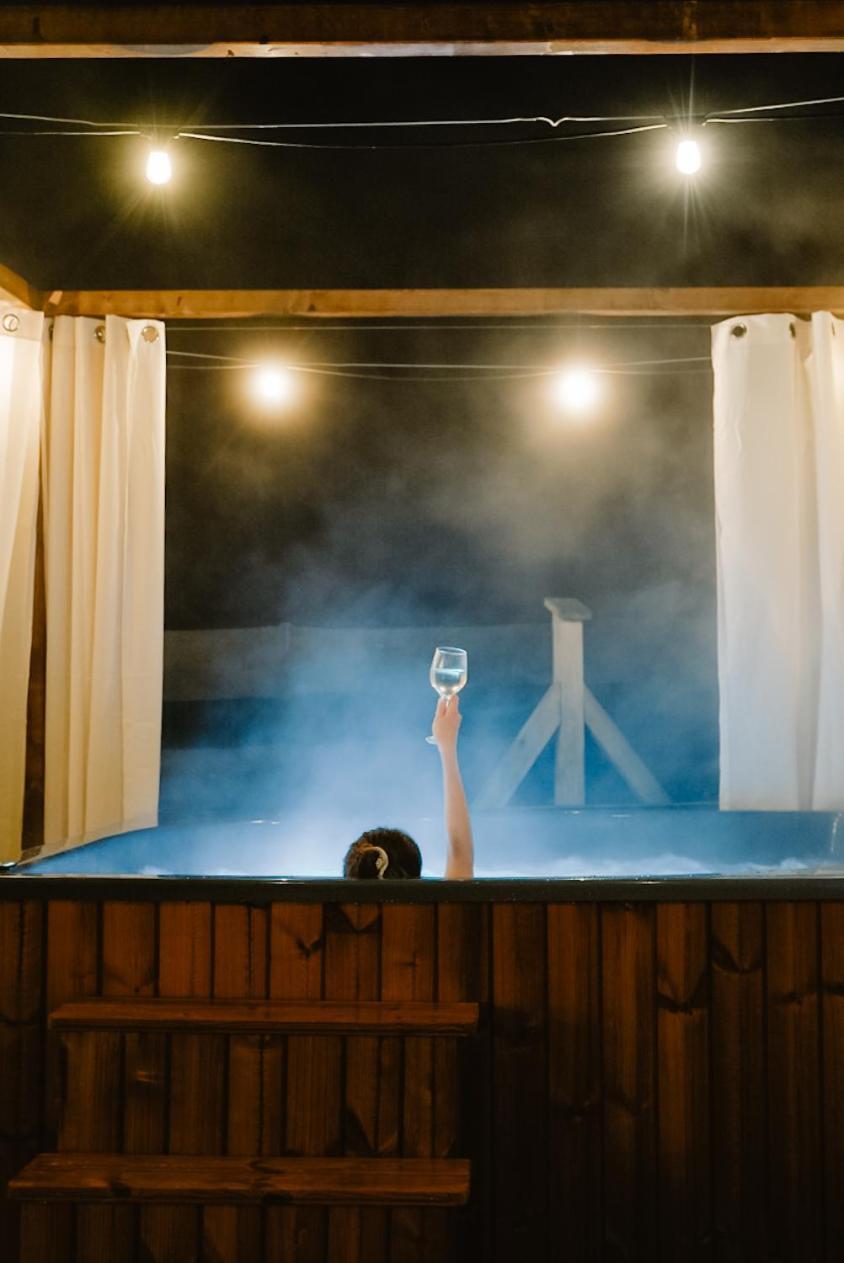 Sarnia Laka Domek 1 Z Prywatnym Jacuzzi Строне-Шльонське Екстер'єр фото